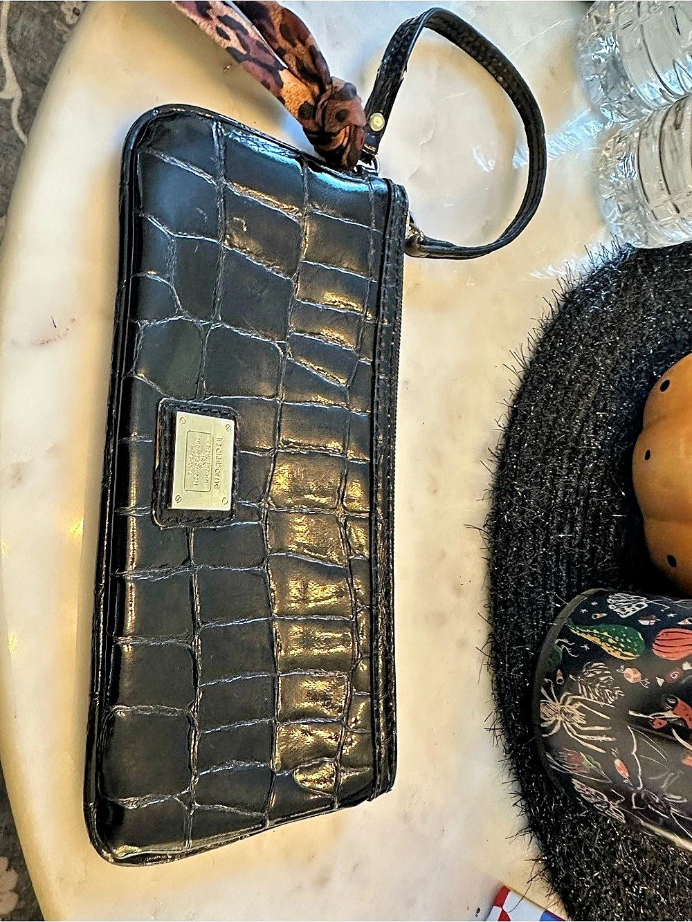 Liz Claiborne vintage Wristlet in Black